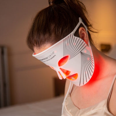 CurrentBody Skin LED Lichttherapie Maske + Hydrogel